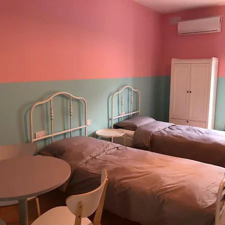 Floor Hideaway * Il-Furjana