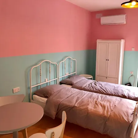 Floor Hideaway